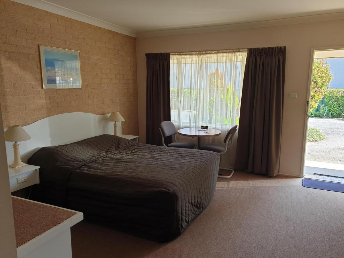 Blayney Central Motel Exterior photo